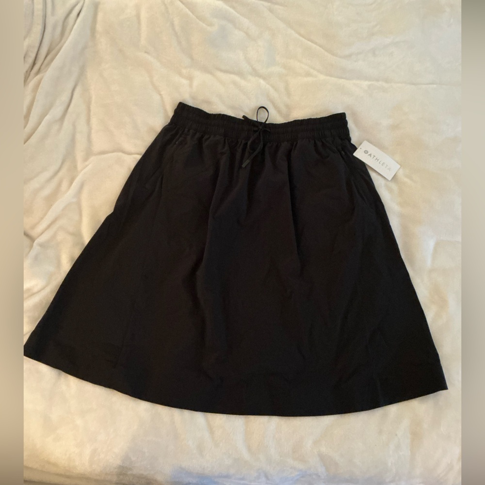 Athleta Black Skirt NWT drawstring waist with pockets